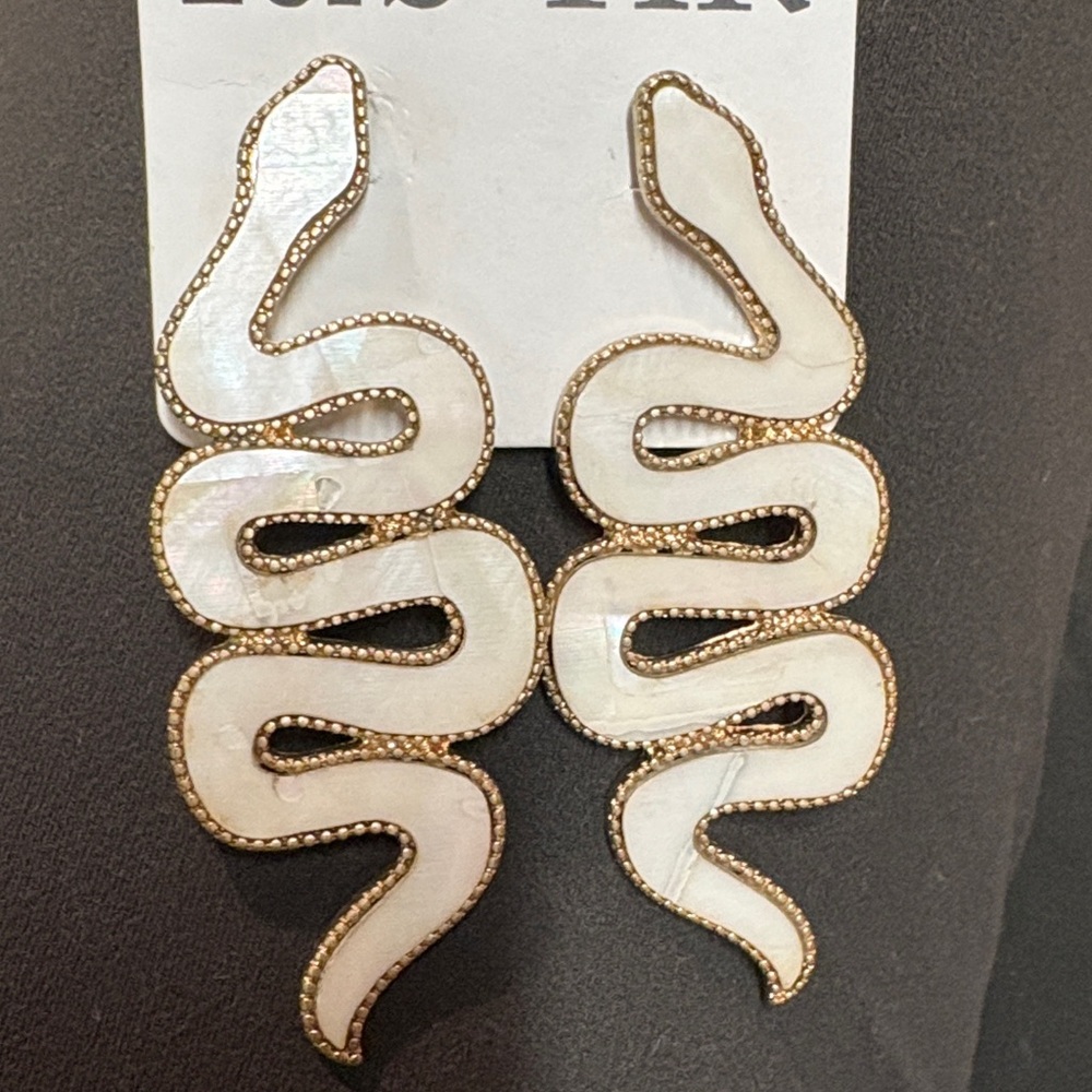 NWT fab’rik MOP Snake Drop Earrings Gold Edgy Chic 3” - Picture 4 of 4